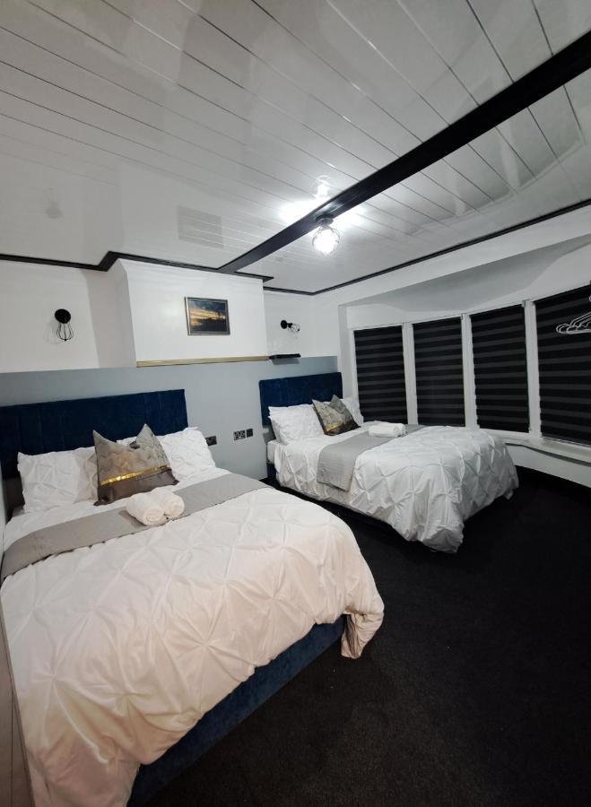 Family Holiday With Hot Tub , Family Groups Only Blackpool Exterior foto