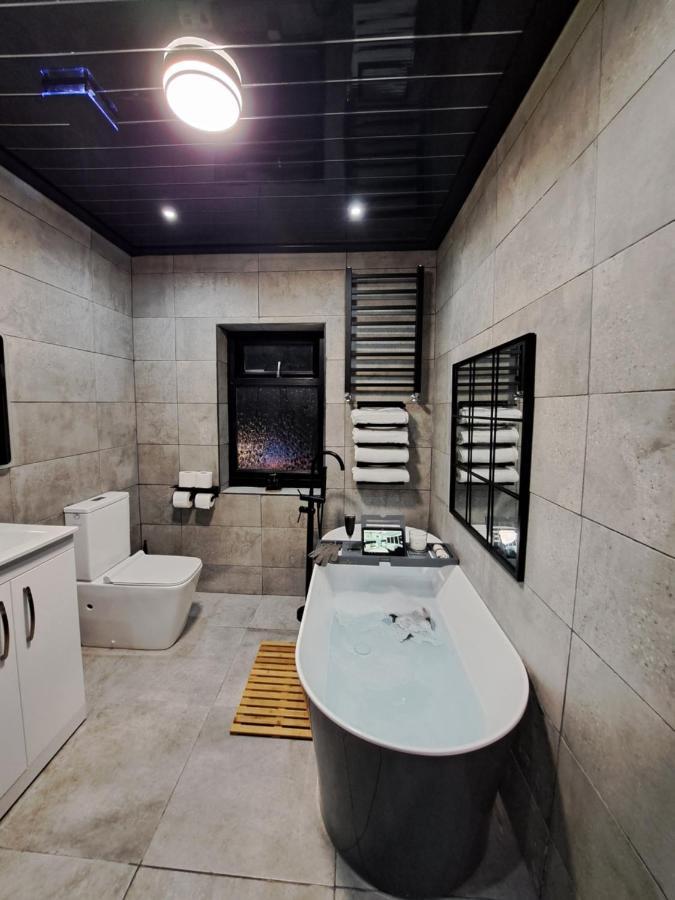 Family Holiday With Hot Tub , Family Groups Only Blackpool Exterior foto